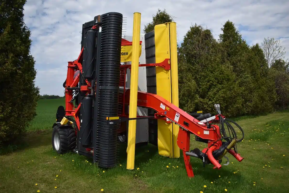 Photo de la Galerie 1 pour 2025 Pottinger MERGENTO VT 9220 Regroupeur d'andains