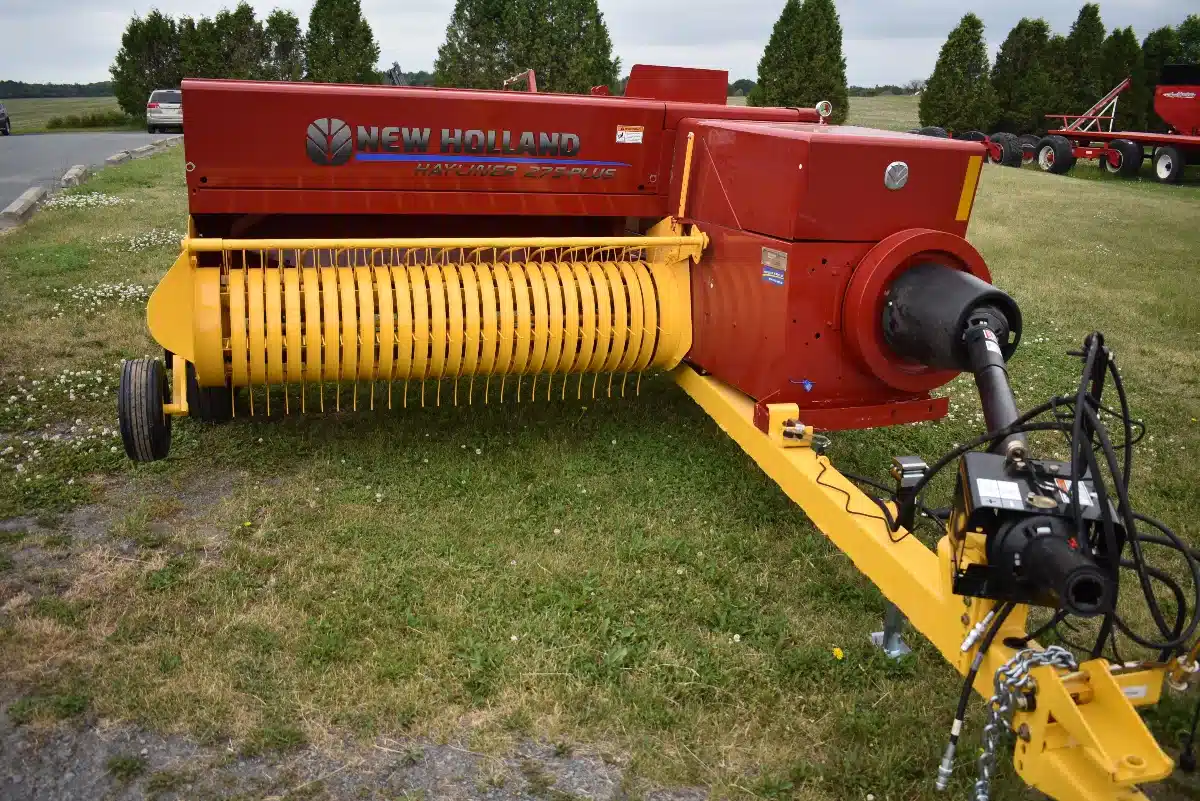 Gallery image 1 for New 2024 New Holland HAYLINER 275 Square Baler - Small