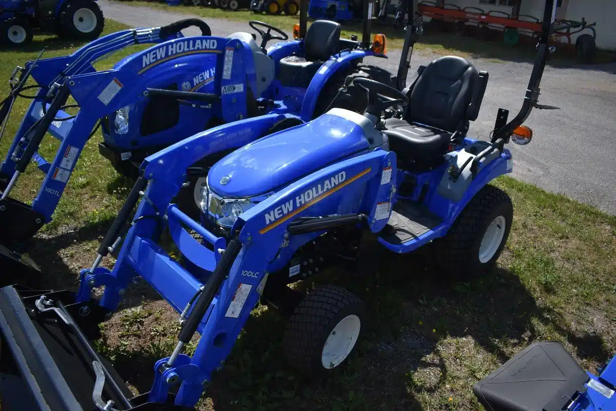 Gallery image 1 for New 2025 New Holland WORKMASTER 25S Tractor