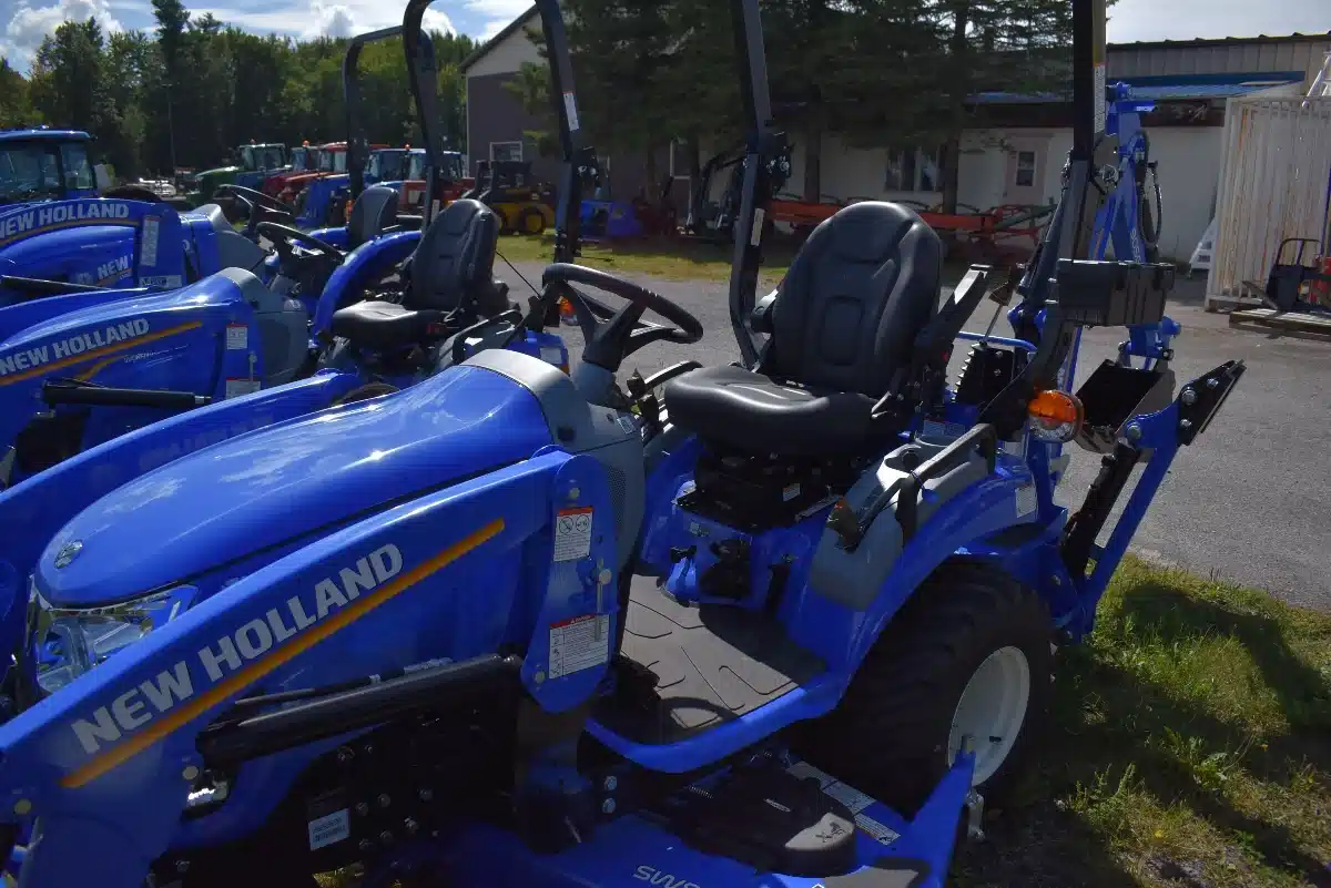 Gallery image 2 for New 2025 New Holland WORKMASTER 25S Tractor