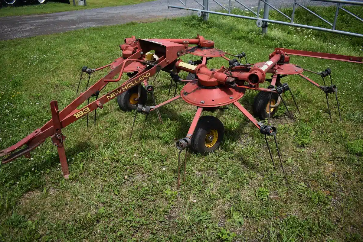 Gallery image 1 for Used 1998 New Holland 163 Tedder