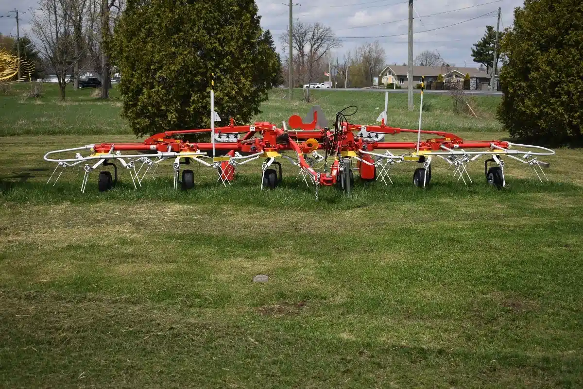 Photo de la Galerie 2 pour Pottinger HIT 6.80 T Tedder