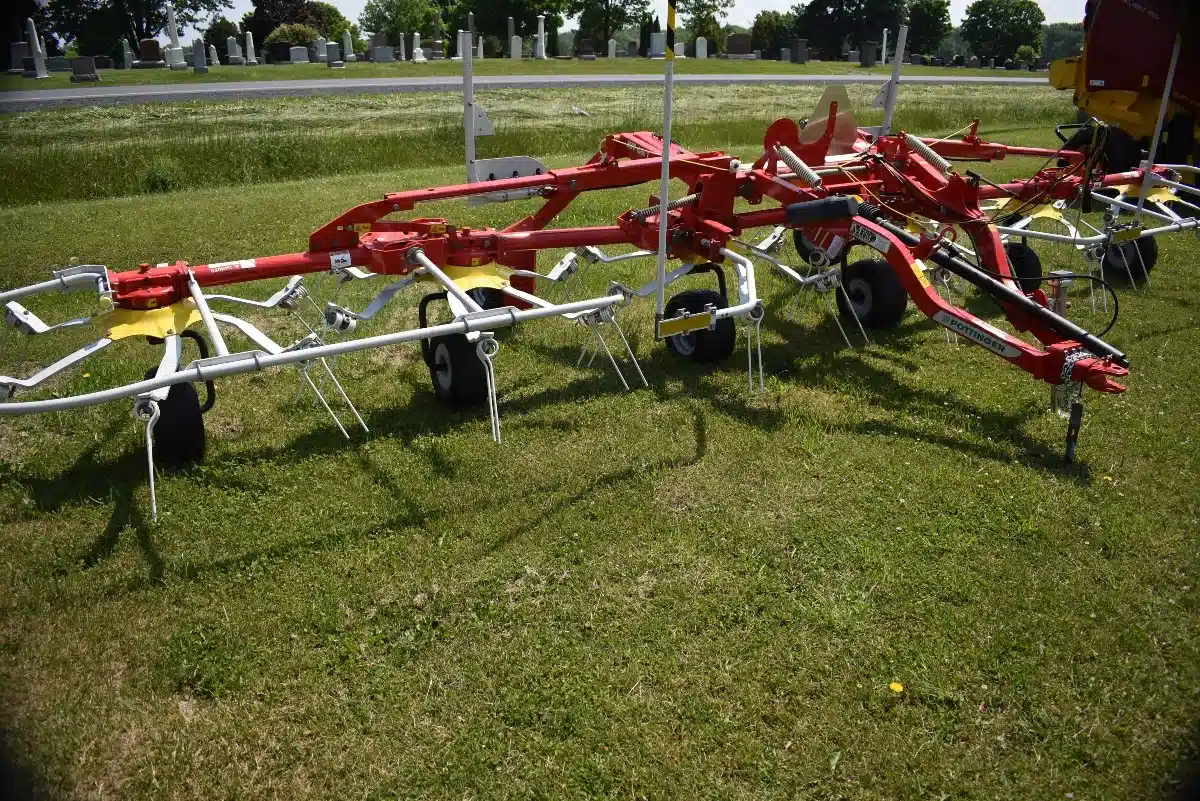 Photo de la Galerie 1 pour Pottinger HIT 6.80 T Tedder