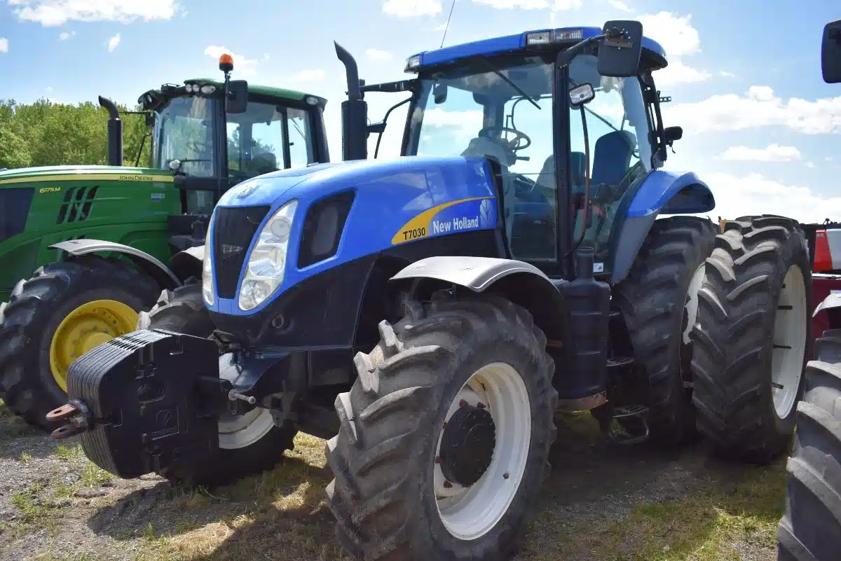 Photo de la Galerie 1 pour 2009 New Holland T7030 Tracteur