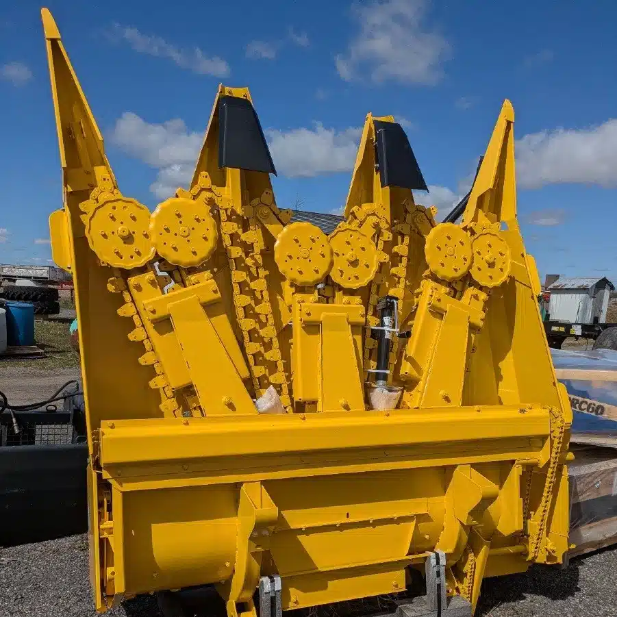 Photo de la Galerie 2 pour New Holland 3PN tête d'abattage-ébranchage