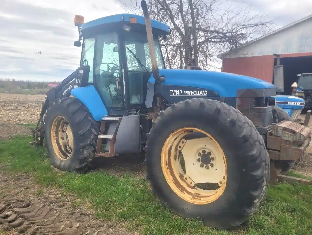 Gallery image 1 for 1999 New Holland TV140 Tractor
