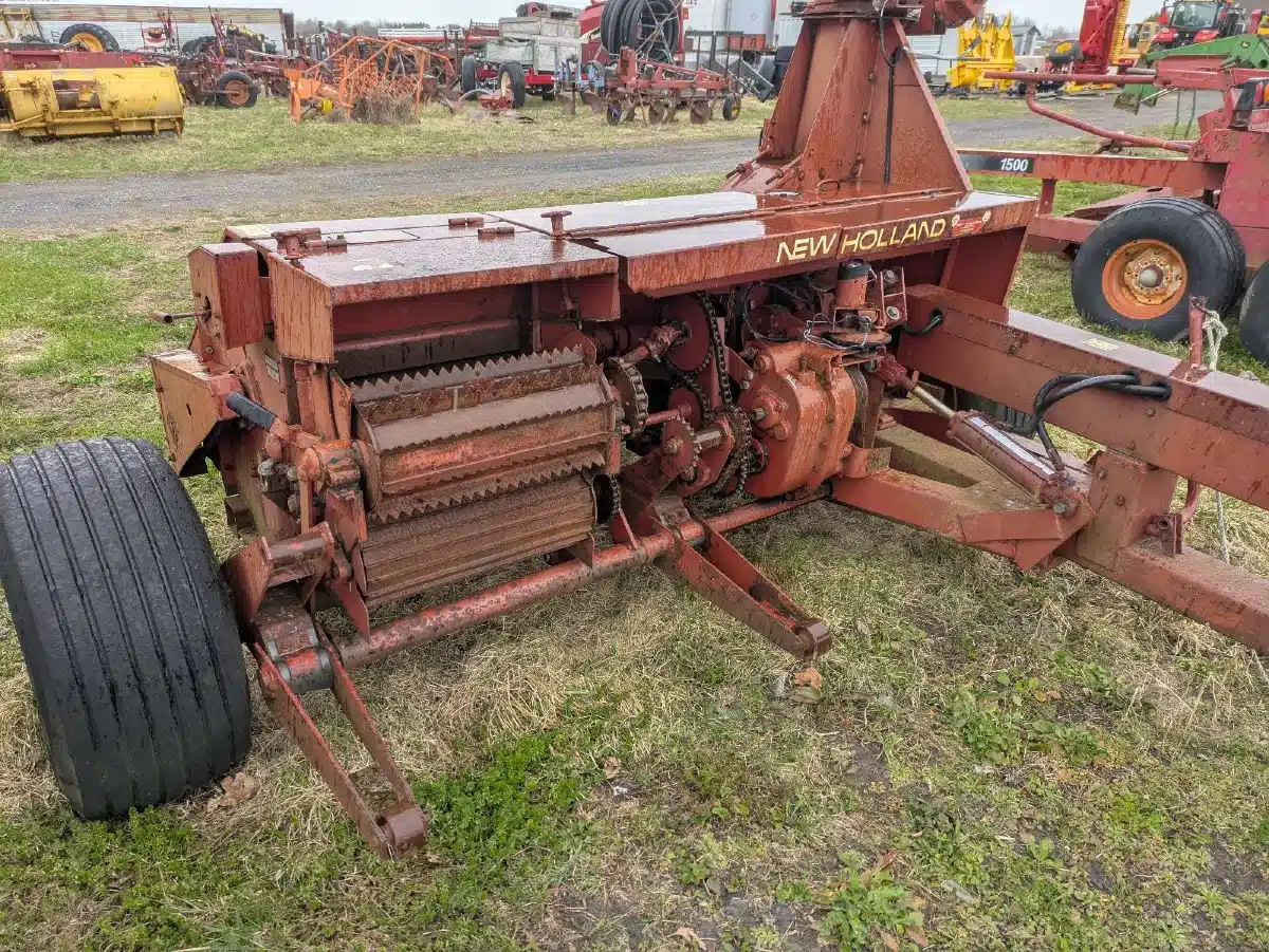 Gallery image 2 for 1982 New Holland 892 Forage Harvester