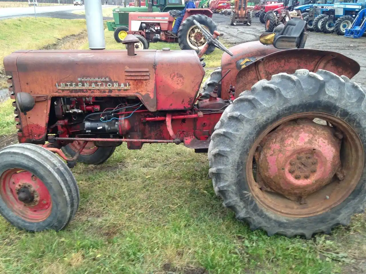 Gallery image 1 for Used 1960 International Harvester B250 Tractor