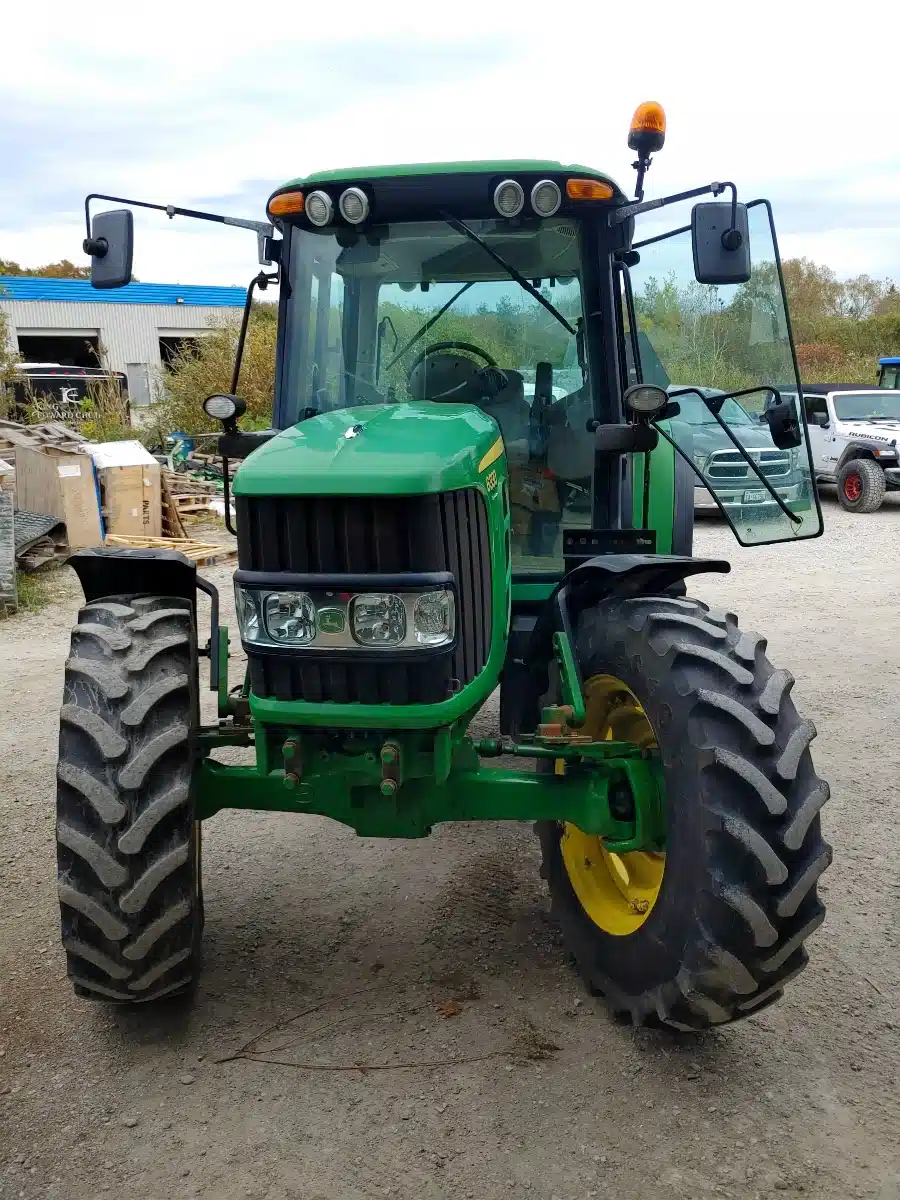 Gallery image 2 for Used 2007 John Deere 6330 Tractor