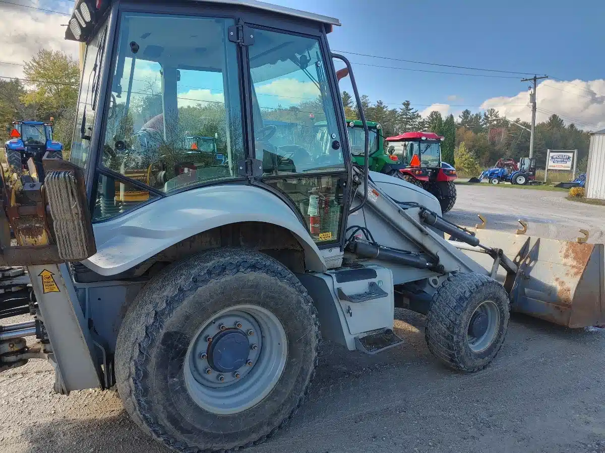 Gallery image 2 for Used 2013 New Holland B95C Backhoe Loader