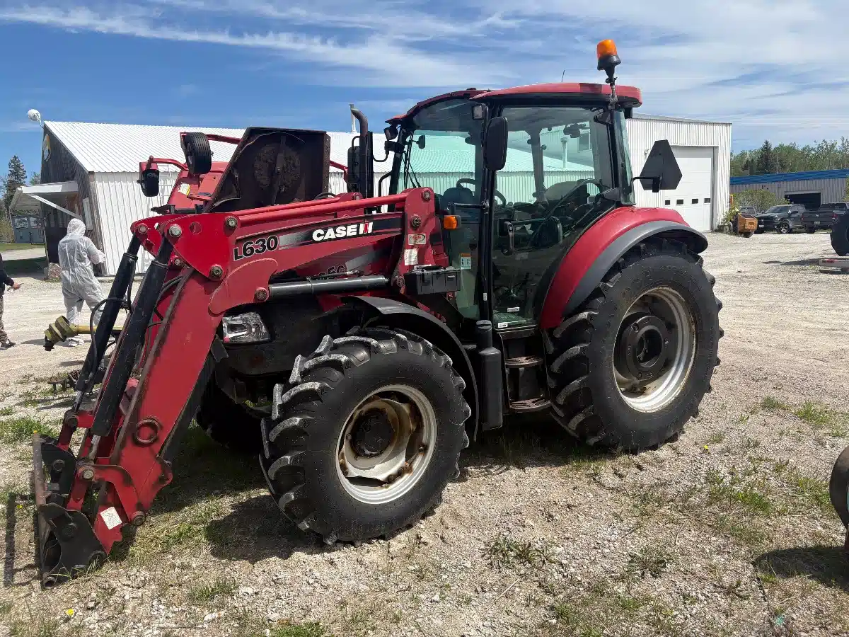 Gallery image 1 for Case IH FARMALL 105C Tractor