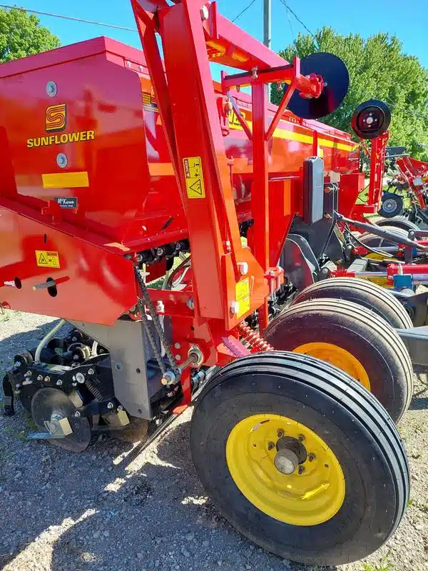 Gallery image 2 for New 2023 Sunflower 9413 Drill