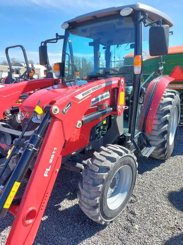 Gallery image 2 for New 2024 Massey Ferguson 1835M Tractor