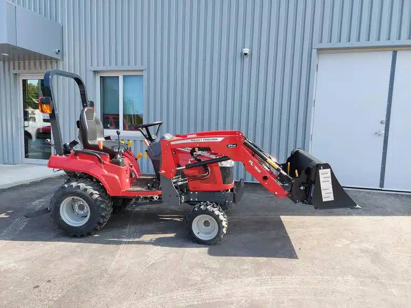 Gallery image 2 for New 2024 Massey Ferguson GC1723E Tractor