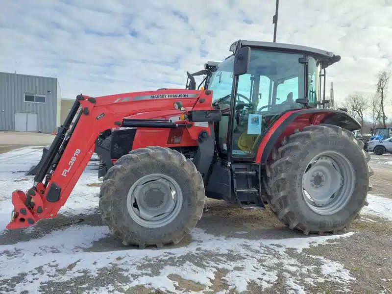 Gallery image 1 for Used 2023 Massey Ferguson 5711 Tractor