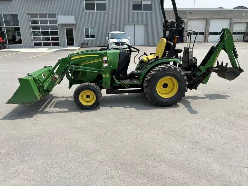 Gallery image 1 for Used 2008 John Deere 2520 Tractor