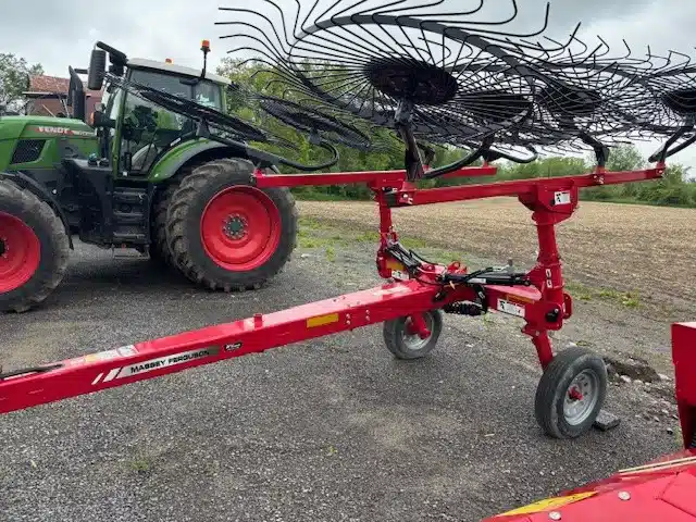 Gallery image 1 for New 2023 Massey Ferguson RK 2110V Rake