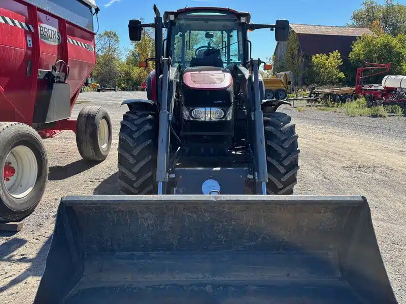 Gallery image 2 for Used 2018 Case IH FARMALL 115U Tractor Loader