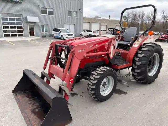 Used 2006 Massey Ferguson 1540 L Tractor