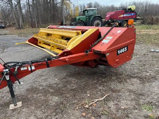 Gallery image 2 for Used 2007 New Holland 1465 Mower Conditioner
