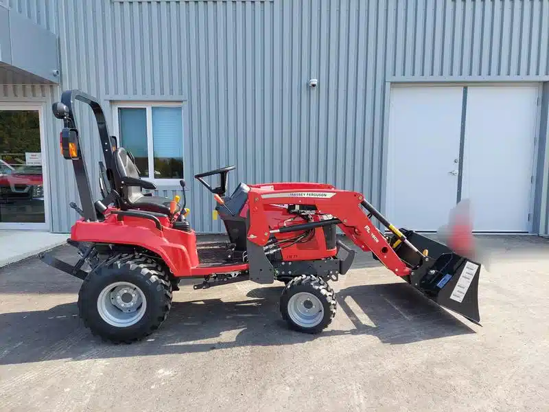 Gallery image 2 for New 2024 Massey Ferguson GC1725M Miscellaneous