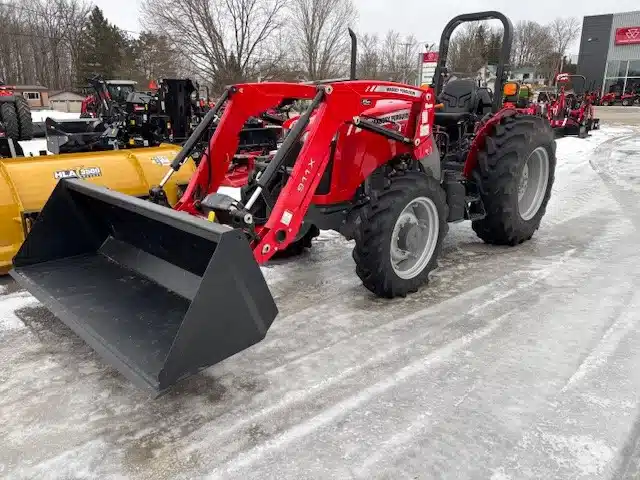 2022 Massey Ferguson 2607 H Tractor
