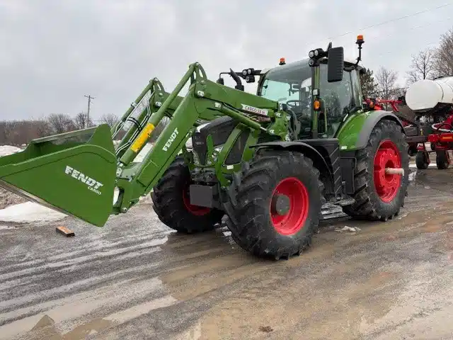 2025 FD 720 G6 Tractor