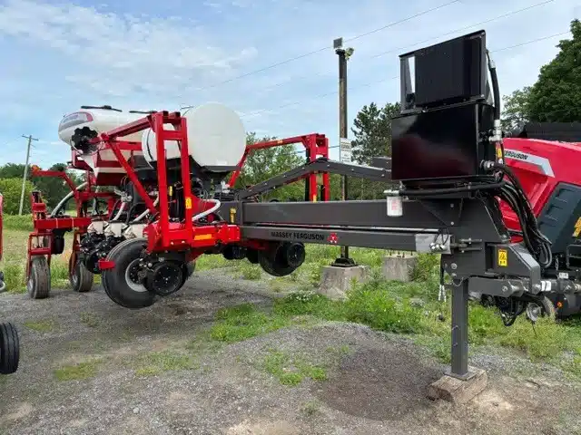 Gallery image 1 for 2026 Massey Ferguson MFVF12-30 Planter