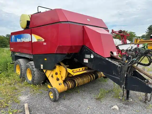 Photo de la Galerie 2 pour 2008 New Holland BB940A Presse à Balle Carrée/Large