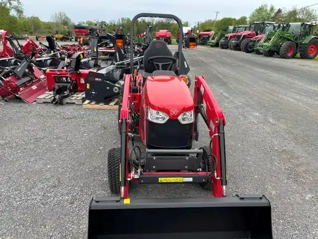 Photo de la Galerie 2 pour 2026 Massey Ferguson 1GC.23 Tracteur