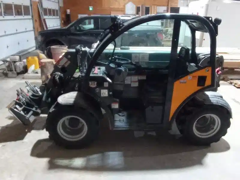 Gallery image 1 for Used 2021 Giant GT5048 TeleHandler