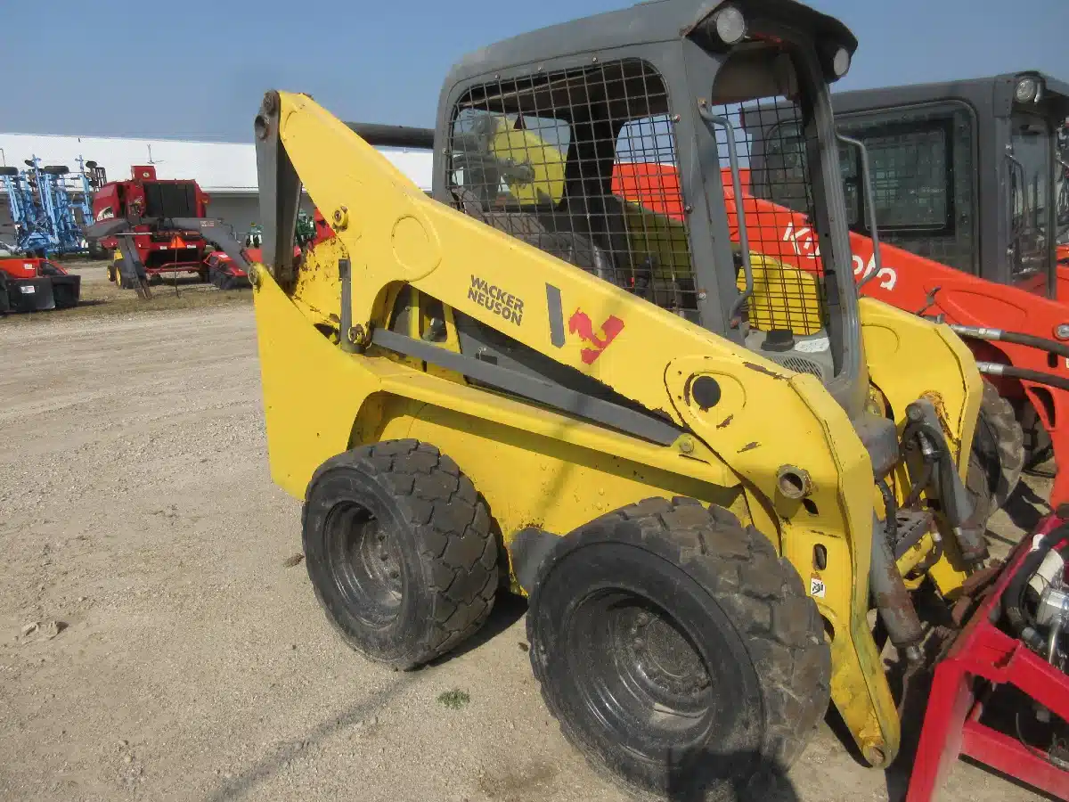 Gallery image 1 for Used Wacker Neuson SW20 Skid Steer