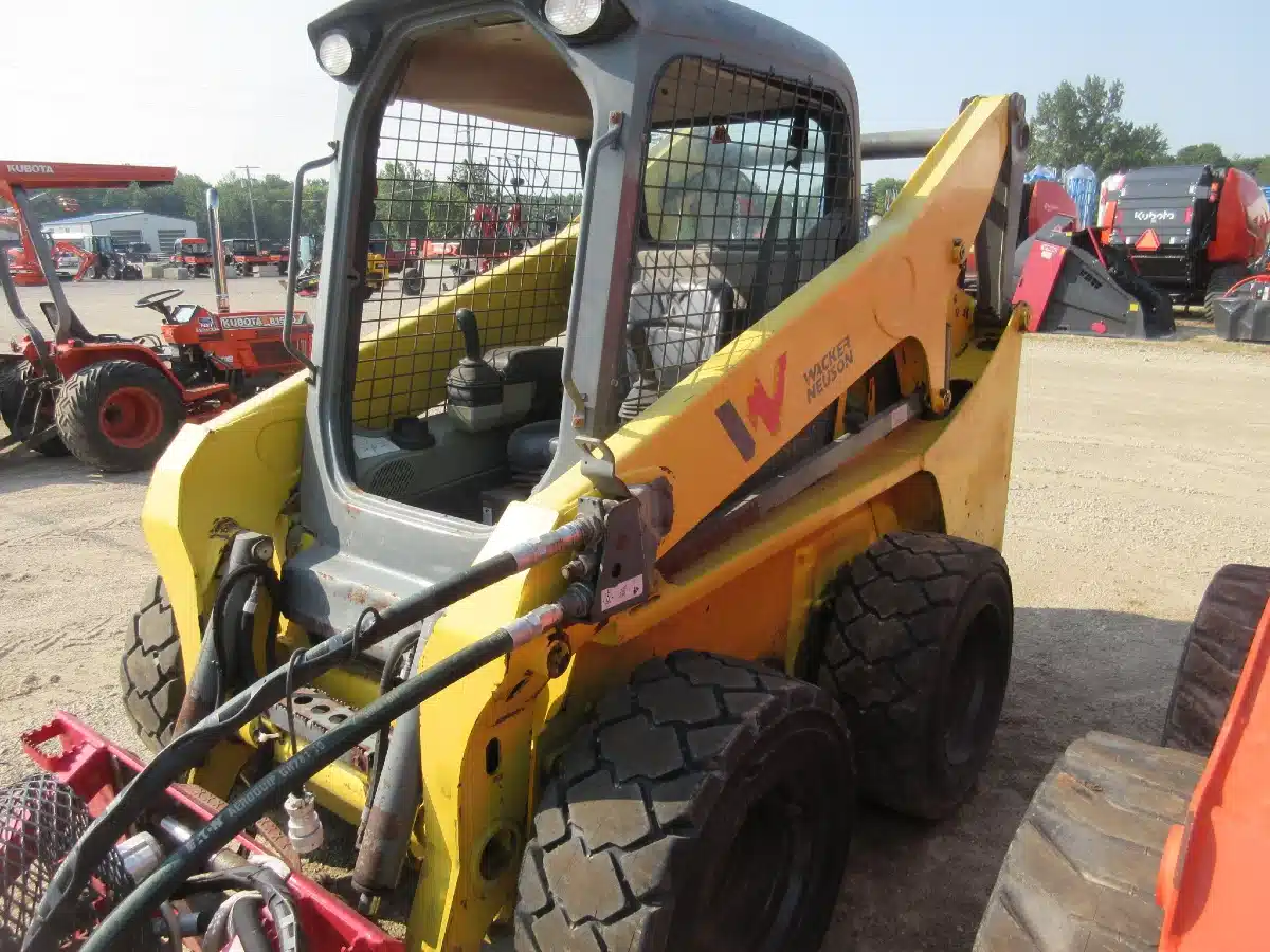 Gallery image 2 for Used Wacker Neuson SW20 Skid Steer