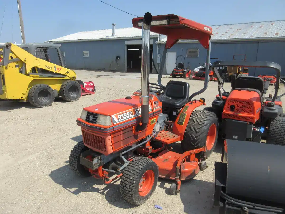 Gallery image 2 for Used Kubota B1550 Tractor