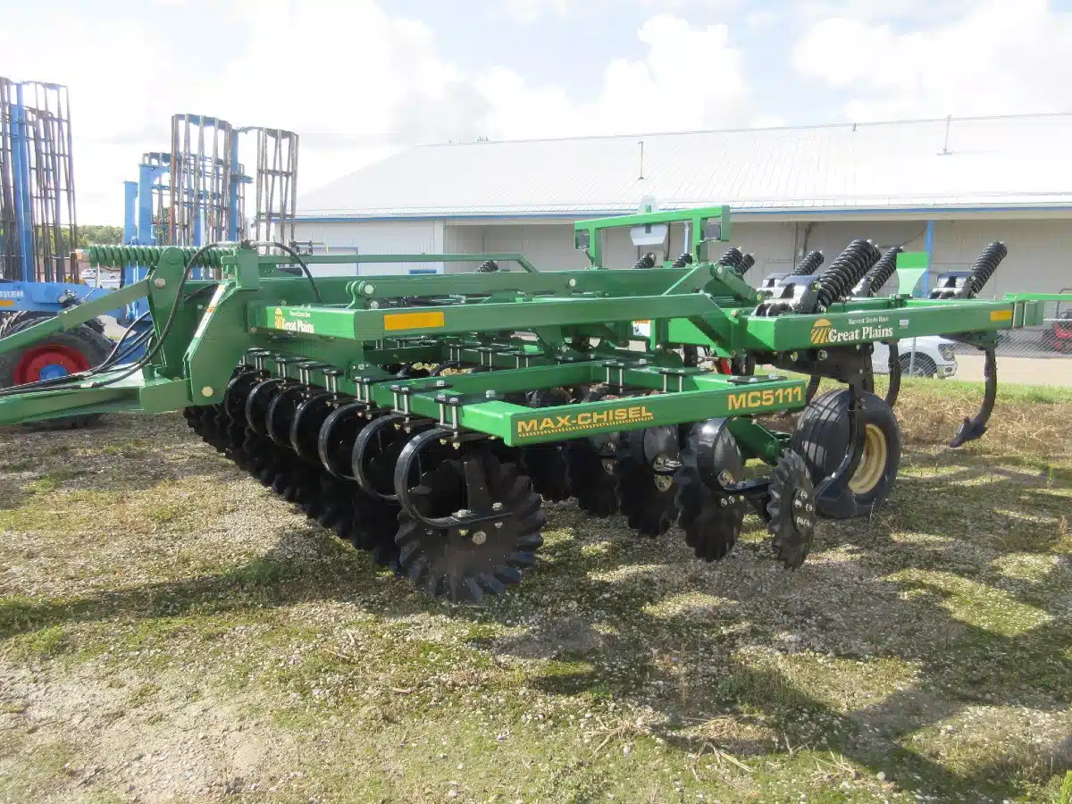 Gallery image 1 for New Great Plains MC5111 Disc Chisel