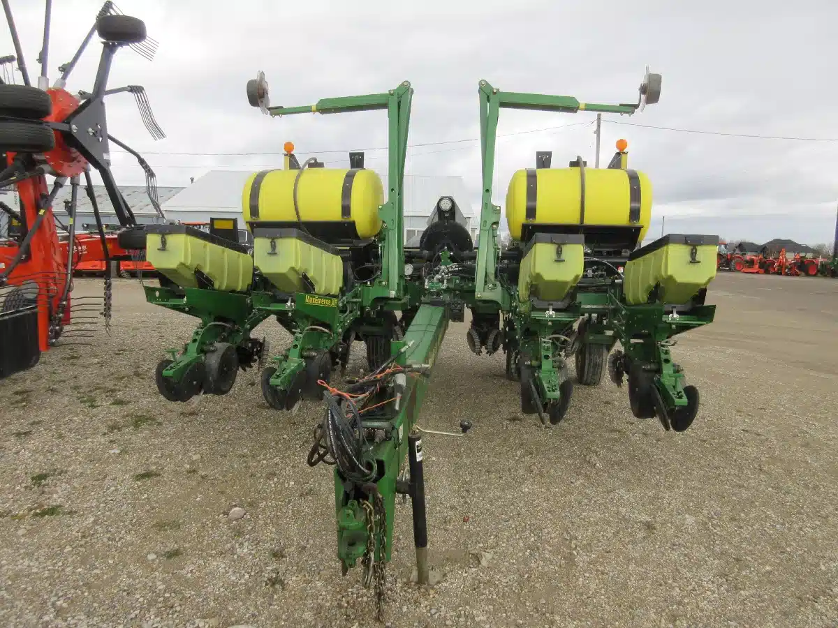 Used 2013 John Deere 1760 Planter