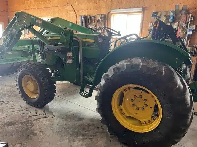 Gallery image 2 for John Deere 5083E Tractor
