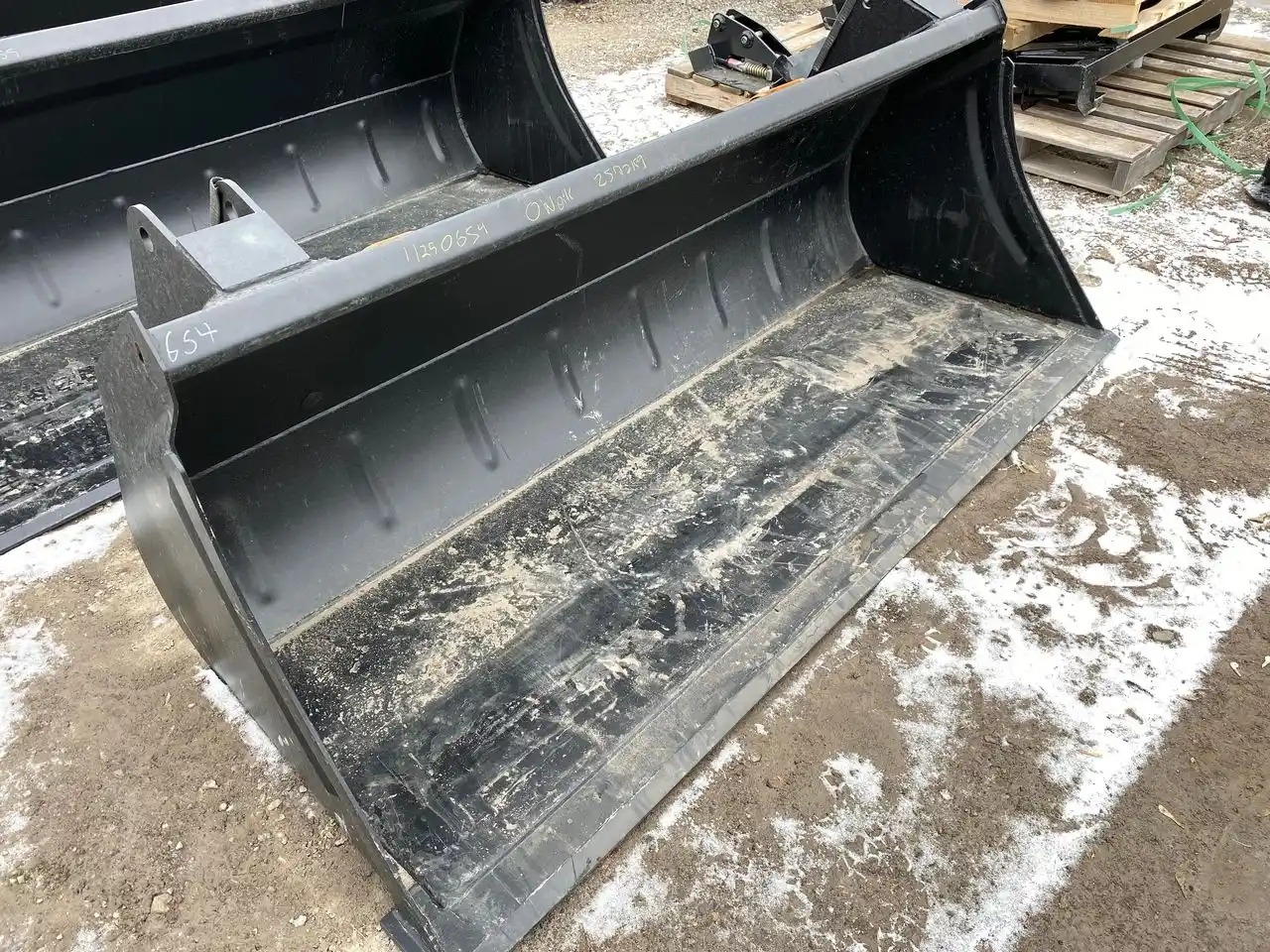 Gallery image 1 for New 2022 Alo 717503006 Bucket