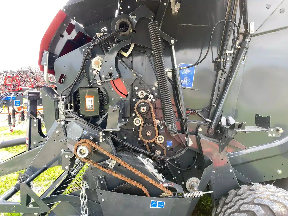 Gallery image 2 for 2023 Kuhn VB 3160 Round Baler