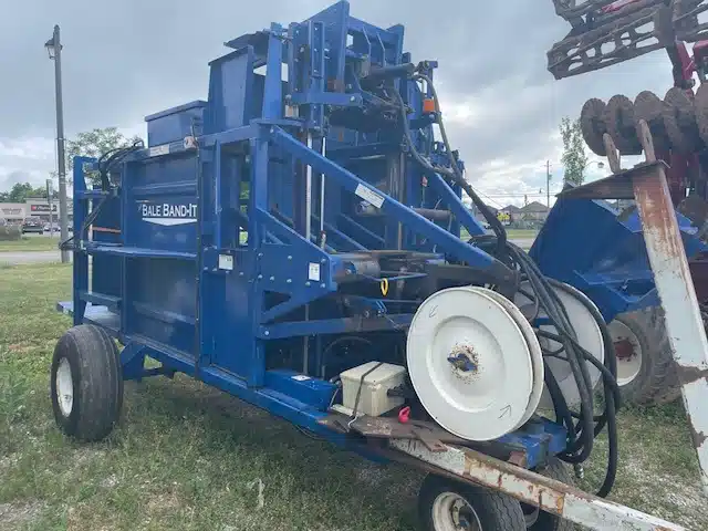 Gallery image 1 for Unspecified Bale Band-It 100 Bale Processor