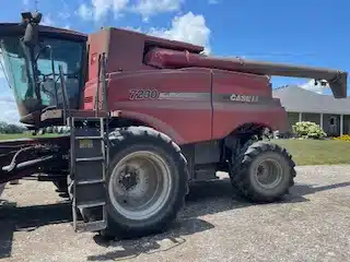 Used 2013 Case IH 7230 Combine