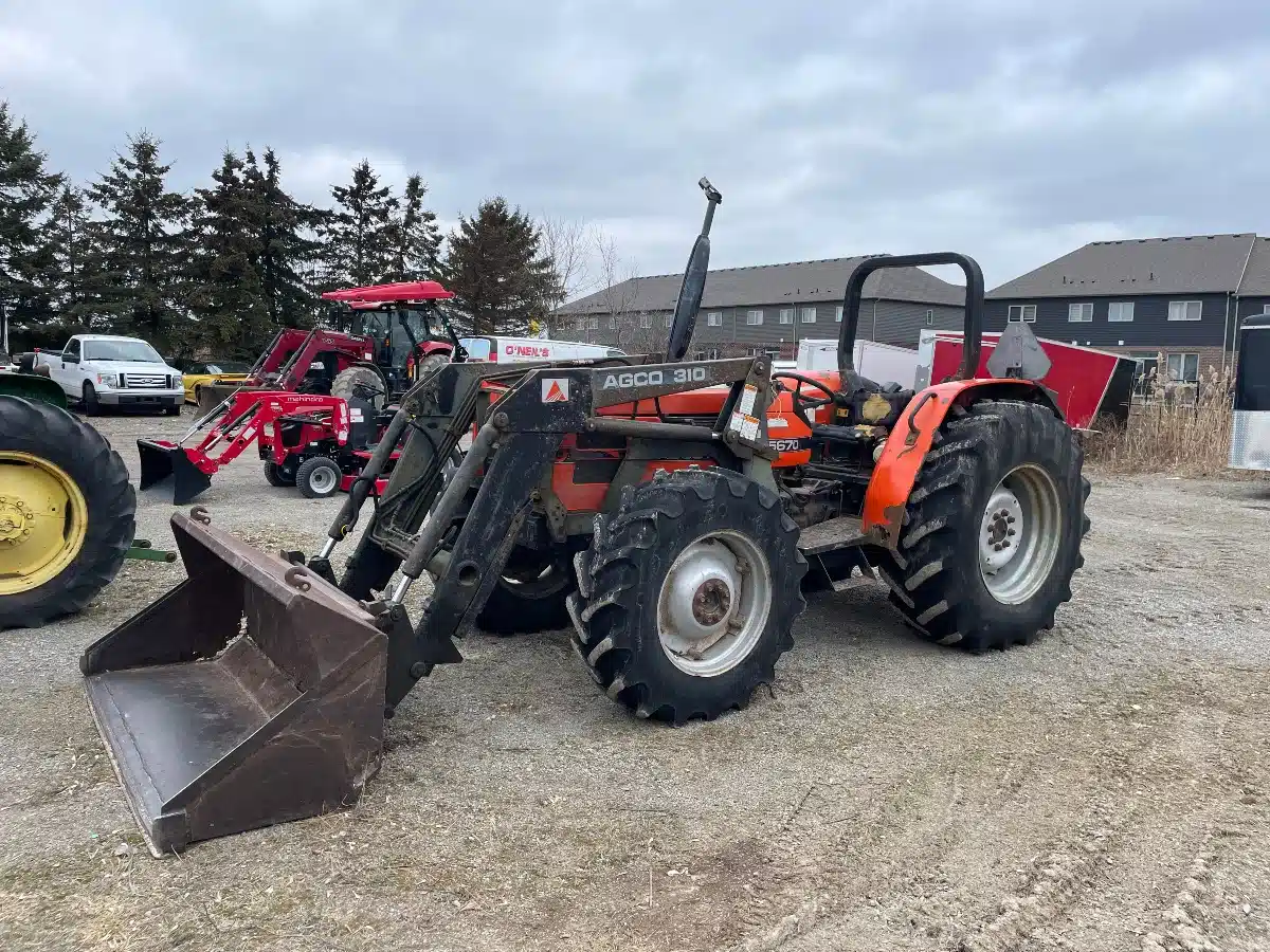 Gallery image 2 for 1993 Agco 5670 Tractor
