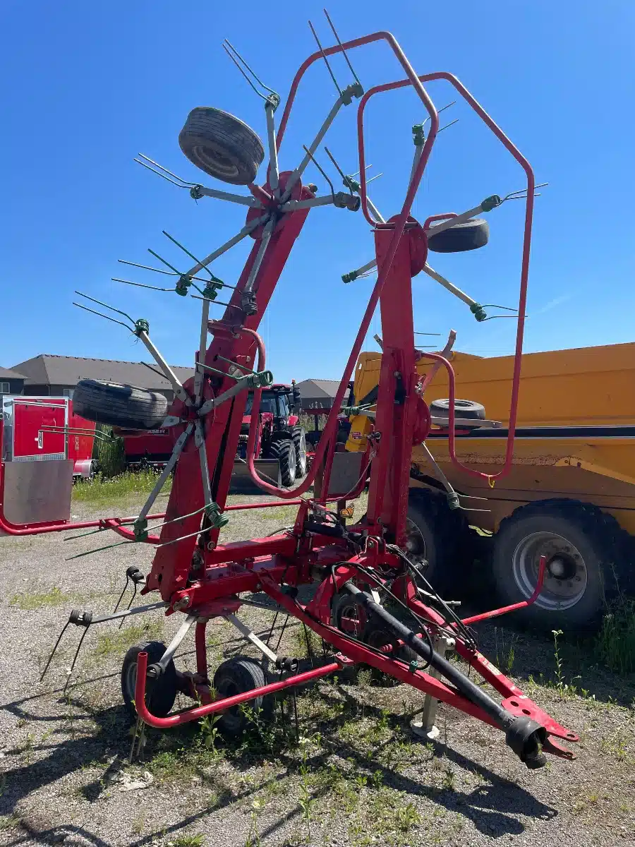 Photo de la Galerie 1 pour 2021 Farm King RT24 Tedder