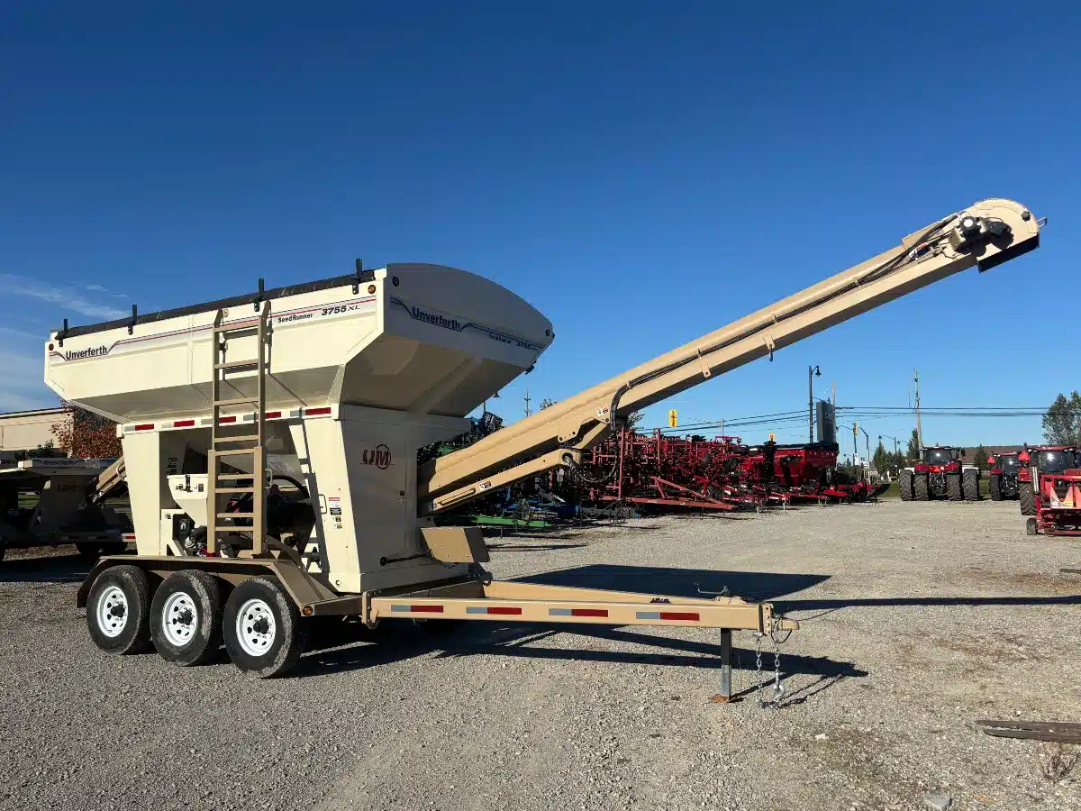 Gallery image 1 for 2024 Unverferth 3755XL Seed Tender