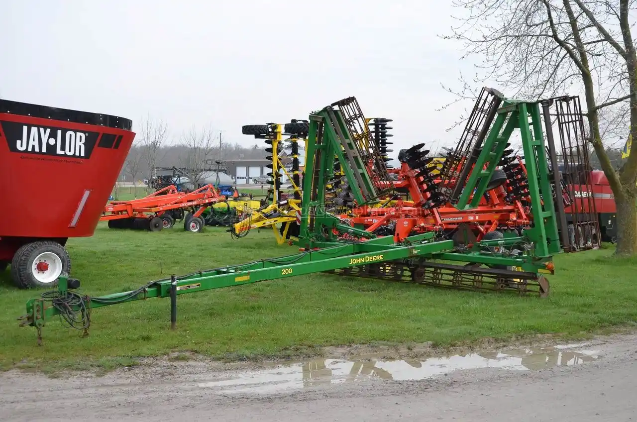 Gallery image 1 for Used John Deere 200 Rotary Harrow