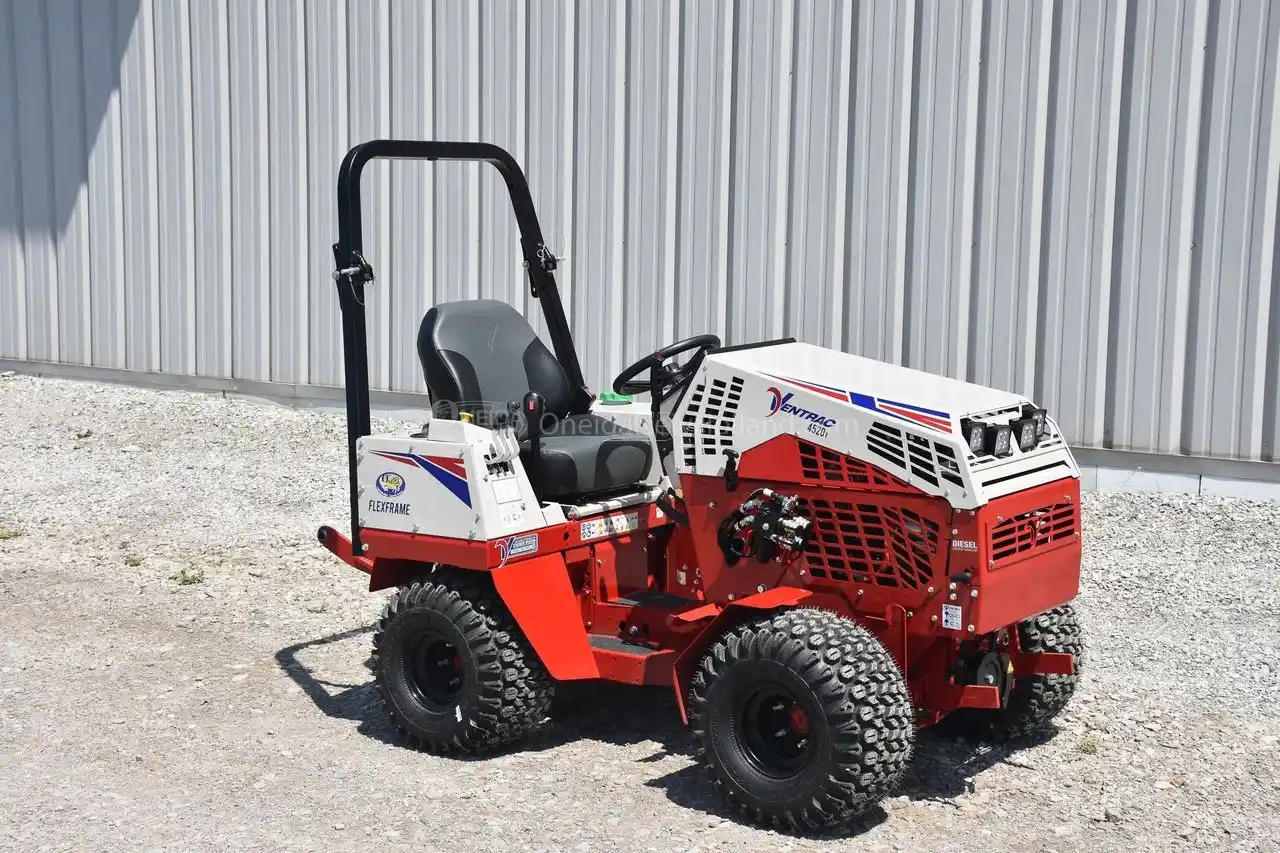Gallery image 2 for New Ventrac 4520Y Tractor