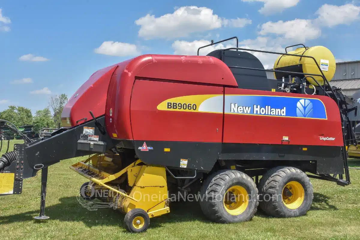 Gallery image 1 for Used 2012 New Holland BB9060 Square Baler - Large