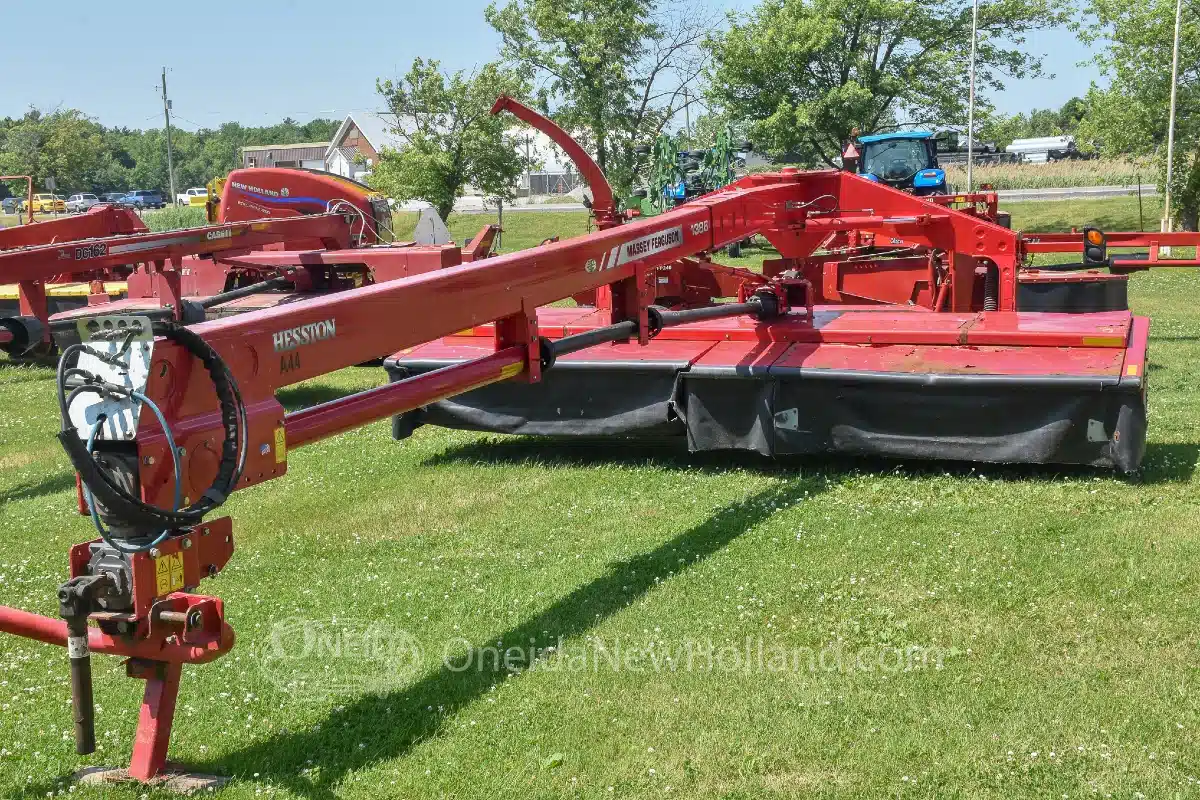 Gallery image 2 for Used 2017 Massey Ferguson 1386 Disc Mower Conditioner