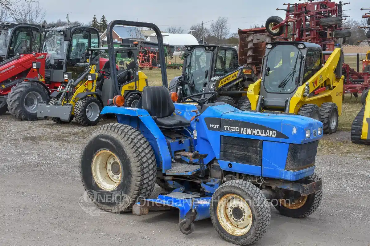 Gallery image 2 for 2001 New Holland TC30 Tractor