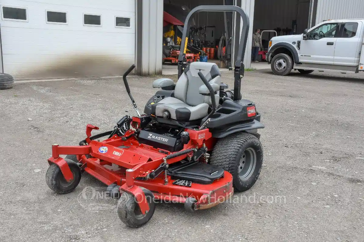 Photo de la Galerie 2 pour 2024 Toro Z MASTER 6000 Tondeuse à rayon de braquage zéro